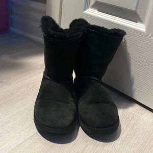 Girls UGG boats Black size 5
